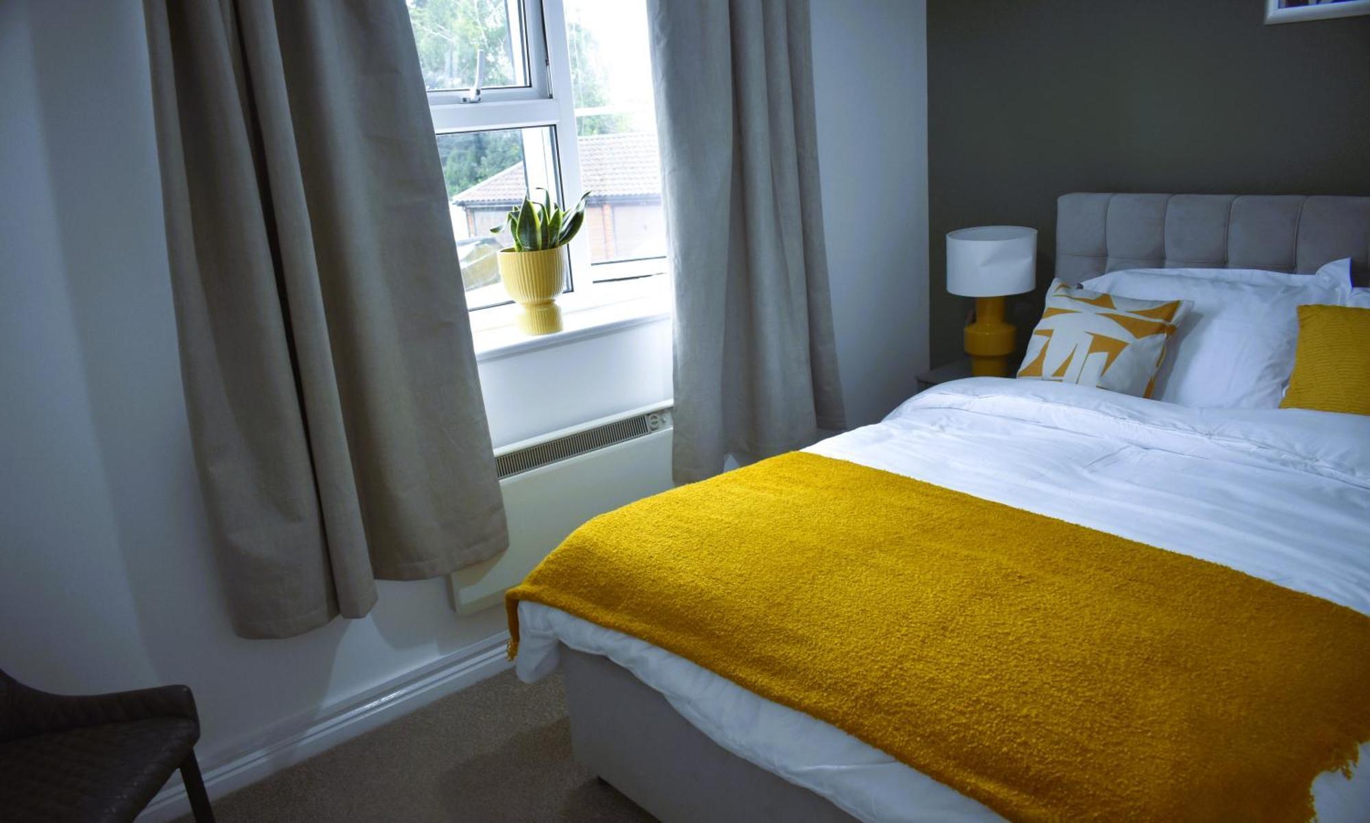 Luxury 2 Bed House With 3 Beds,3 Free Parking Lot In Dartford Near Town Centre, Adjacent Bus Stop, Train Station, Bluewater Mall, 25Mins To London City Airport,20 Miles From Central London Exterior photo